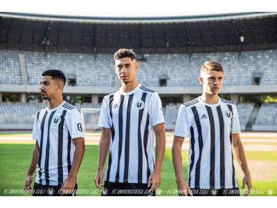 Sponsori noi și echipament Adidas pentru juniorii Universității