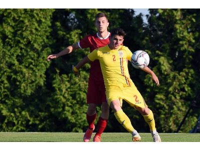 Marius Ciobanu, pe teren în victoria României U19 cu Israel.